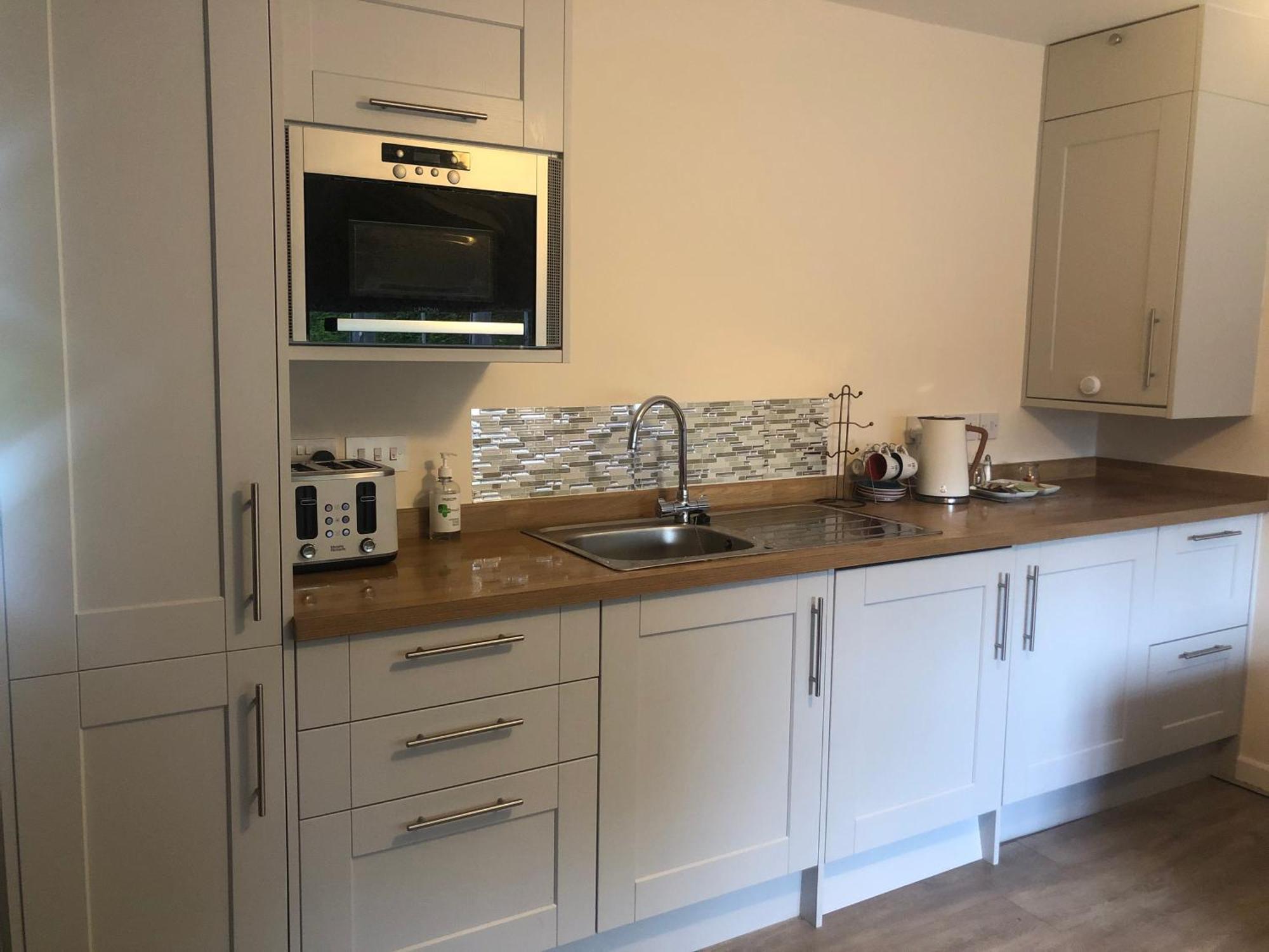 Entire Guest Suite With Gated Property Broad Blunsdon Екстер'єр фото